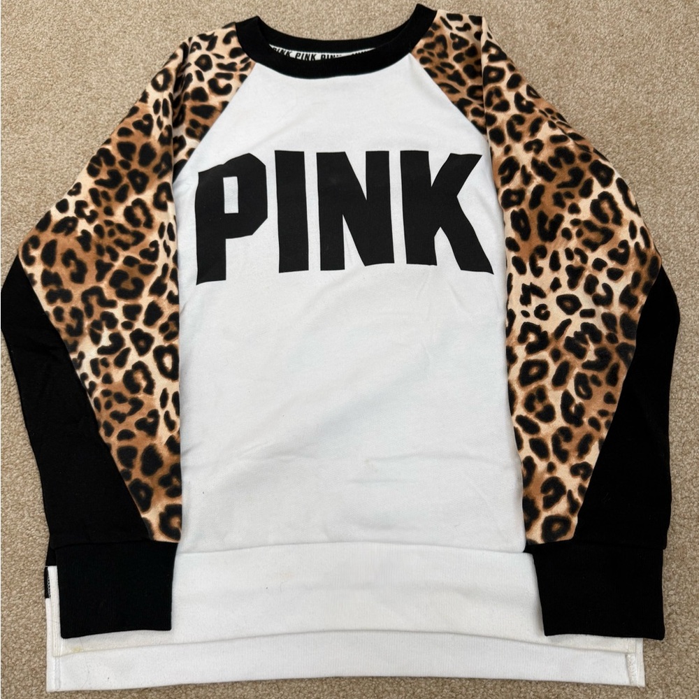 VS PINK CAMPUS CREW
SWEATSHIRT CHEETAH LEOPARD COLOR BLOCK LOGO HTF RARE XS